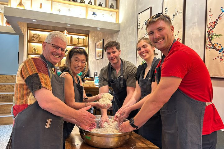 Make Traditional Korean Rice Wine (Makgeolli) - Photo 1 of 21